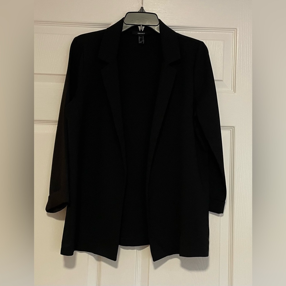 Forever 21 Black Open Front Light Jacket Size Small